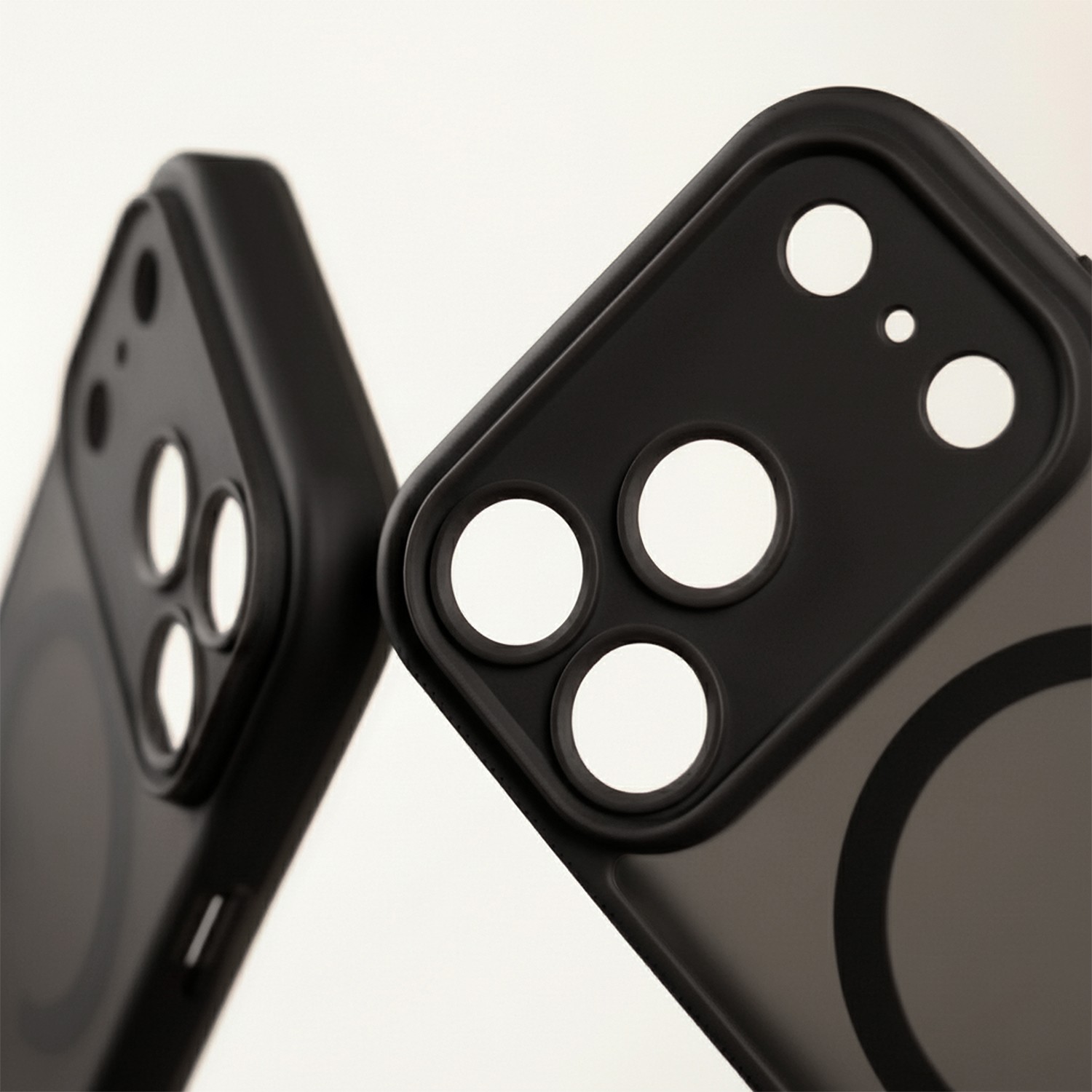 Apple iPhone 17 Pro Max/18 Pro Max Szilikon Mag Matt Magsafe Hátlap - Feke