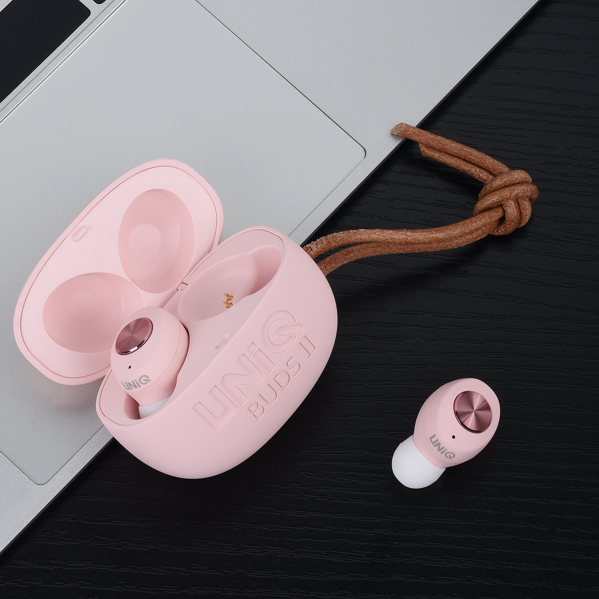 UNIQ Buds ll wireless earphones töltőtokkal - Pink